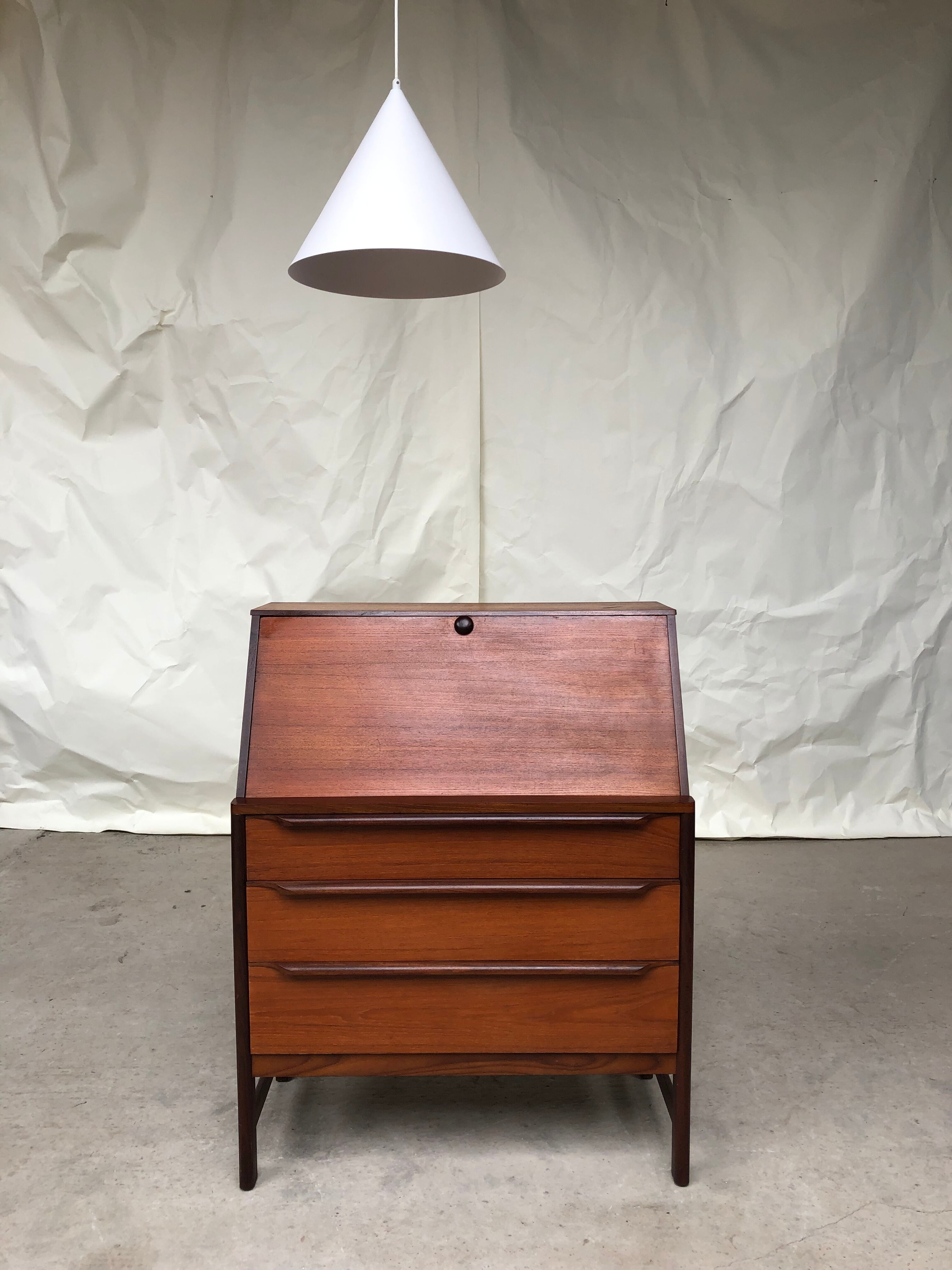 Vtg Mid Century Teak Bureau Chest Drawers Sideboard Desk Scandinavian Danish