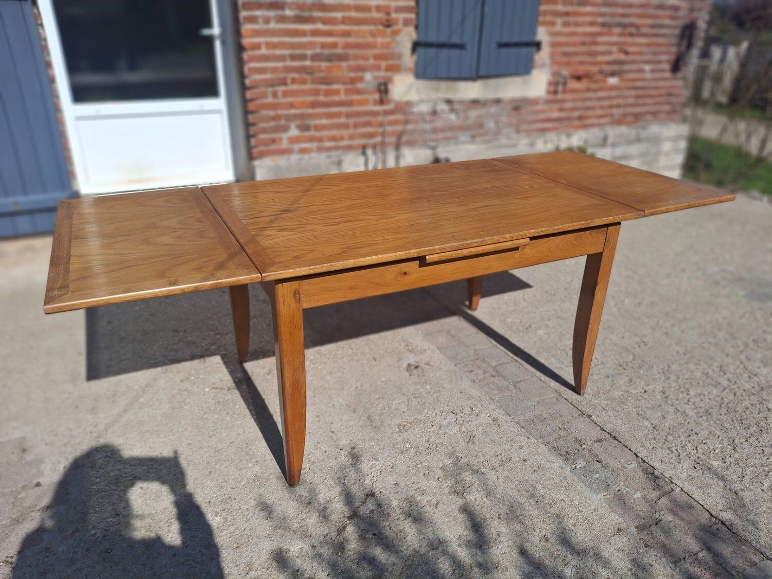 Extendable table in solid oak - French Reconstruction style 1950
