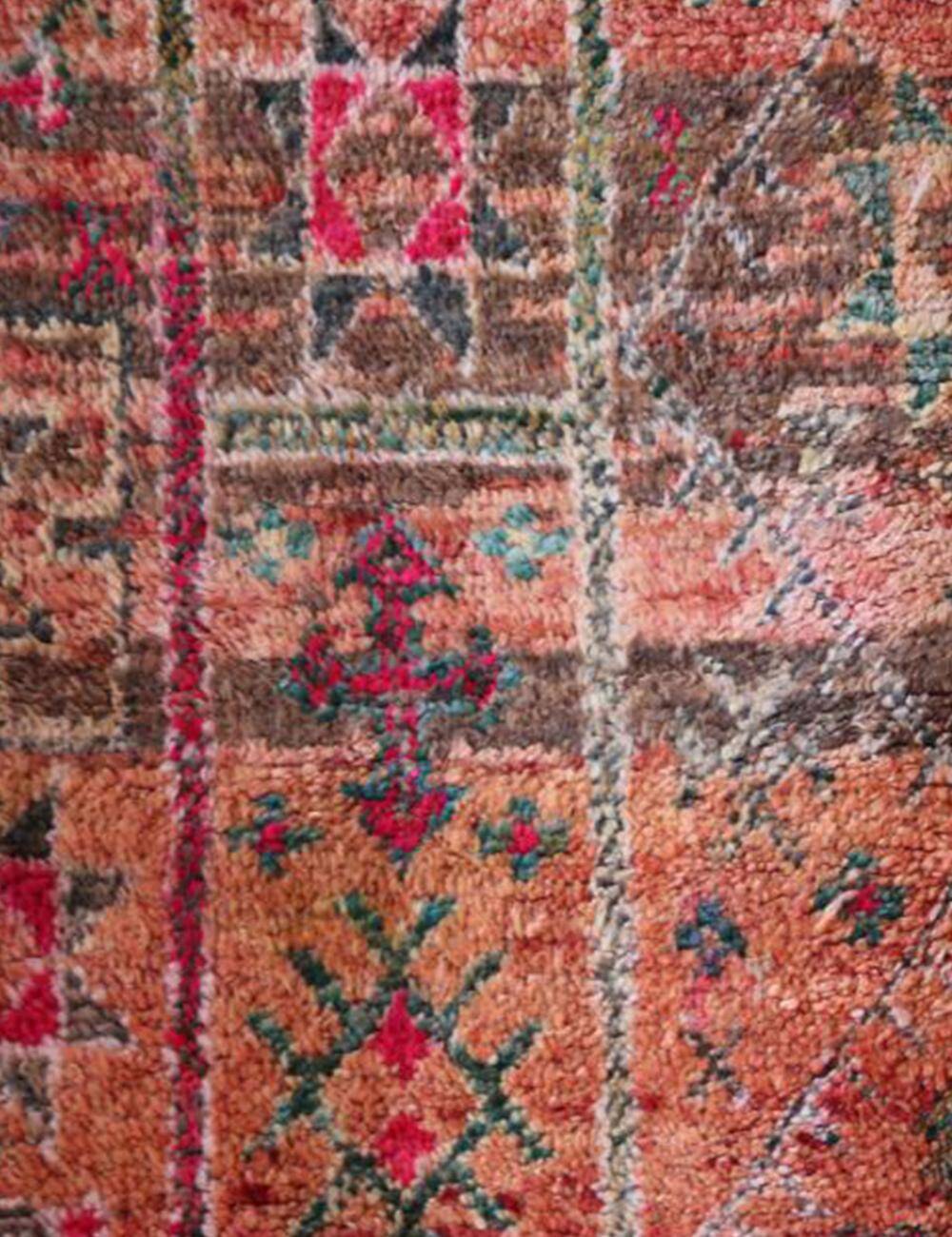 Vintage Berber rug - 269 x 178 cm