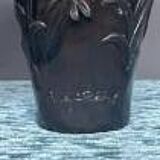 Pair of Art Nouveau vases in solid bronze.