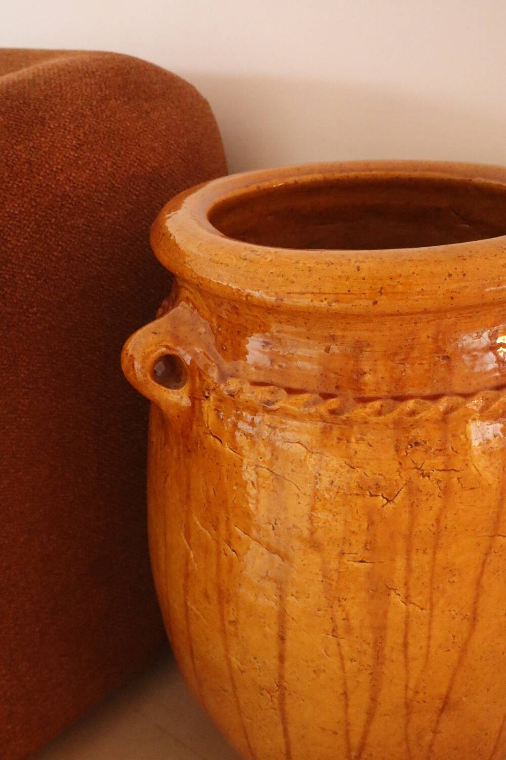 Large terracotta jar tamegroute enameled in curry yellow