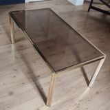 Table basse laiton plateau verre fumé