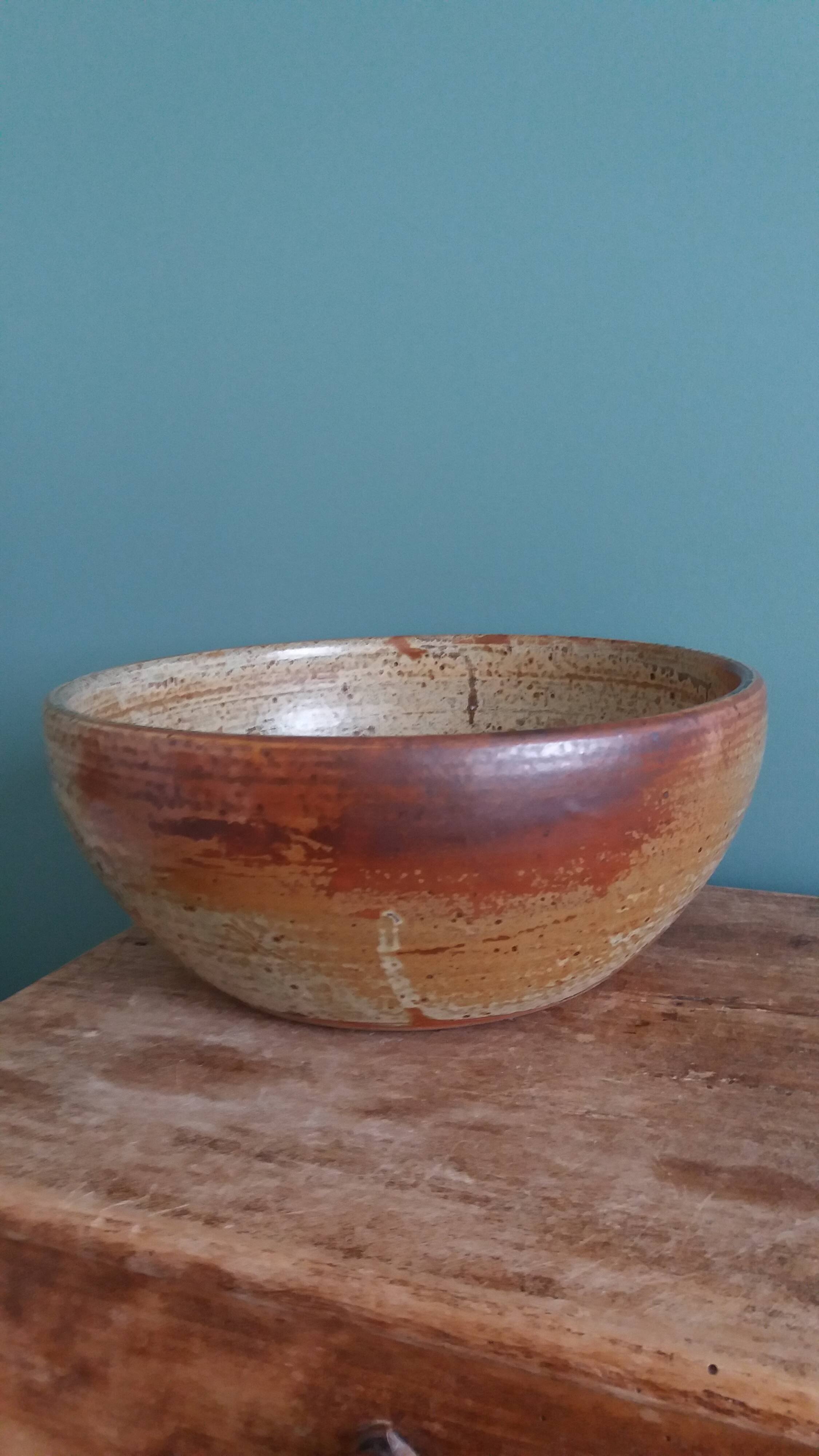 Stoneware salad bowl from Puisaye, signed Jean-Pierre Prud’homme