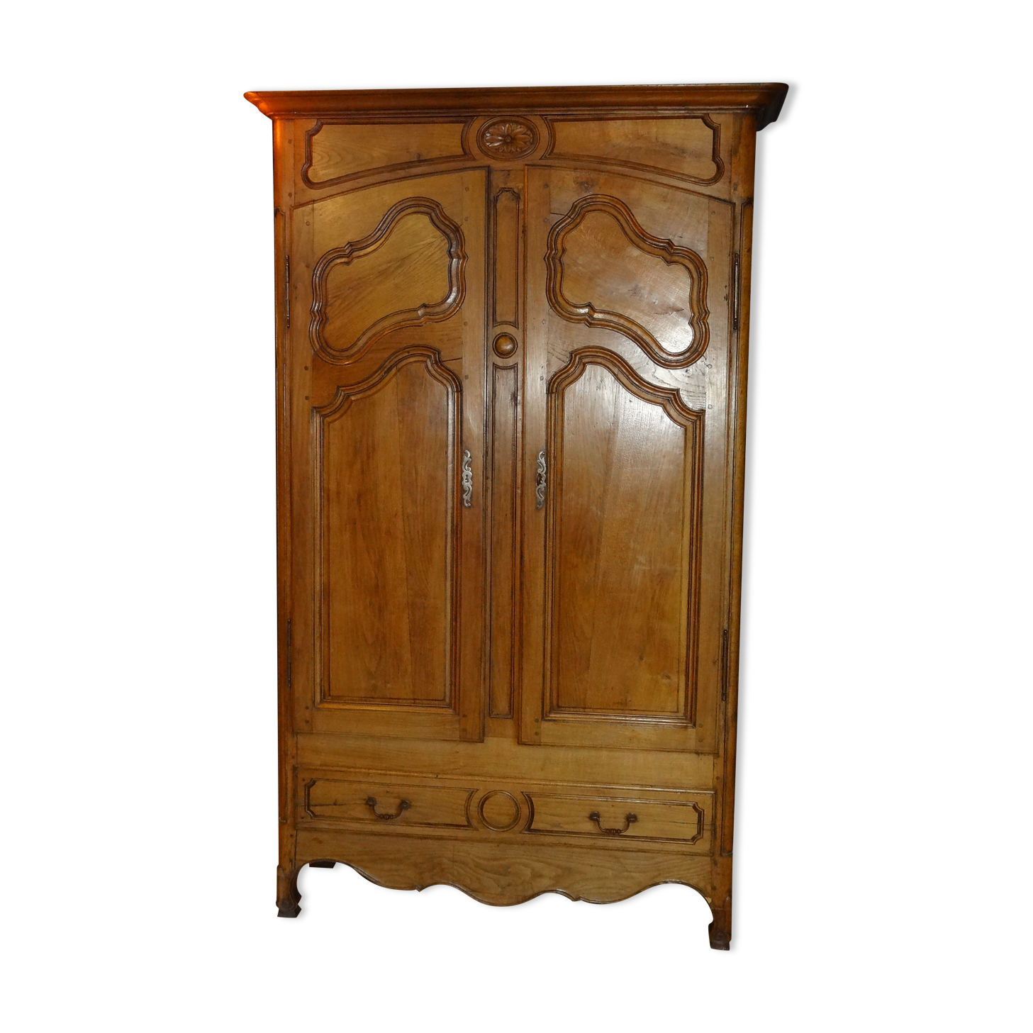 Louis XV period oak cabinet 1.57 x 2.53 m