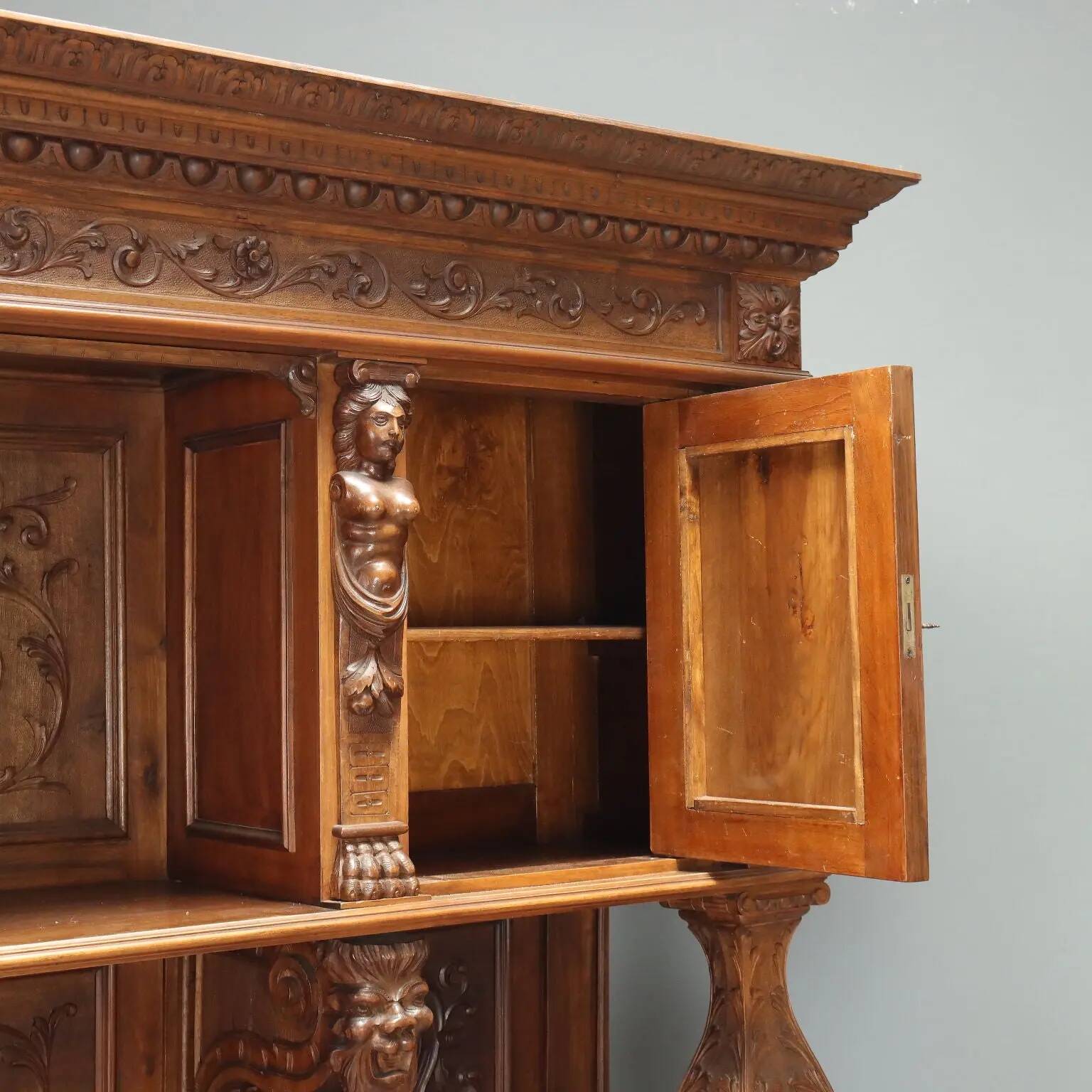 Neo-baroque antique walnut buffet, Italy, 19th century