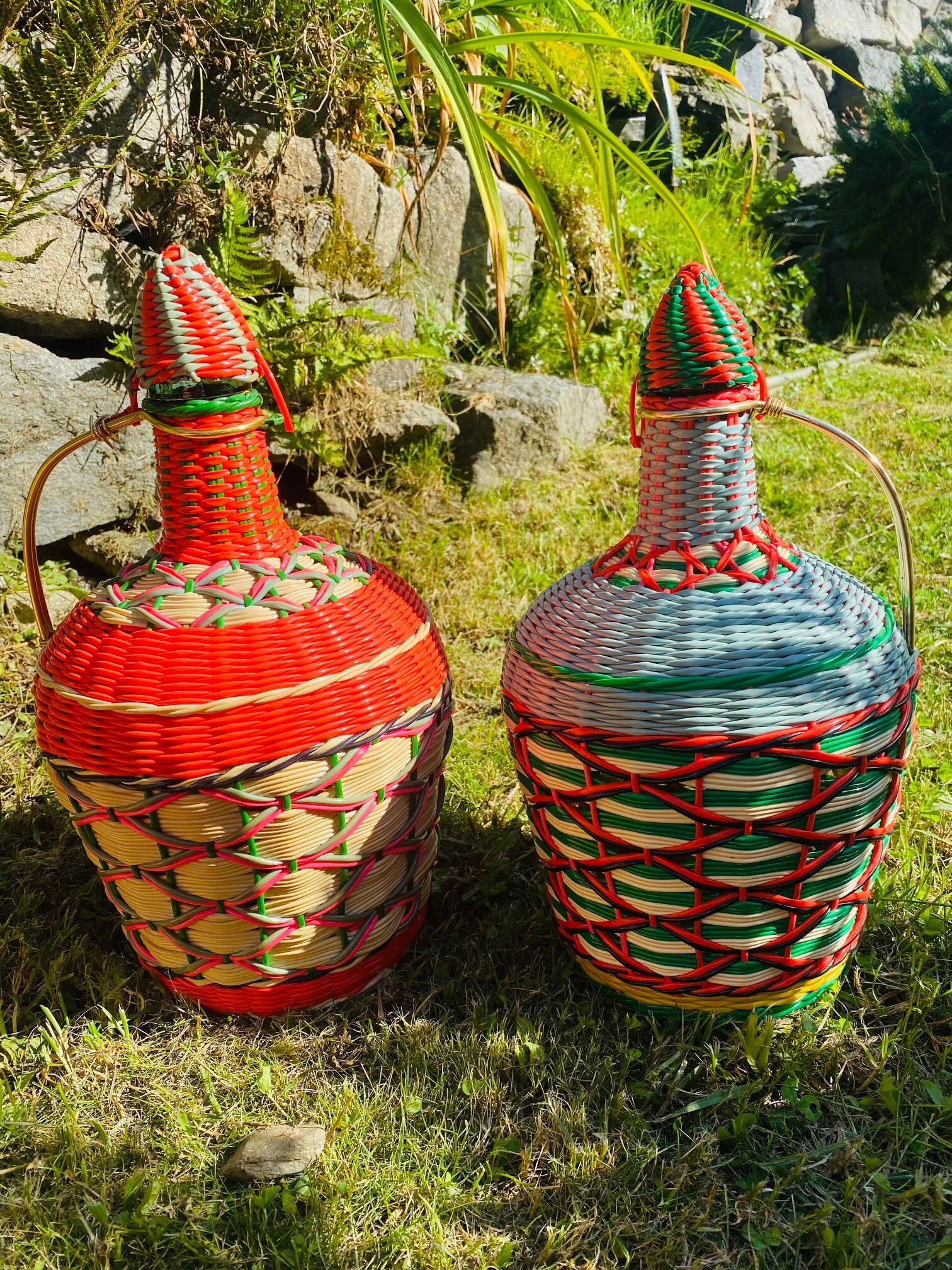 Duo of Dame Jeanne scoubidou 60s.