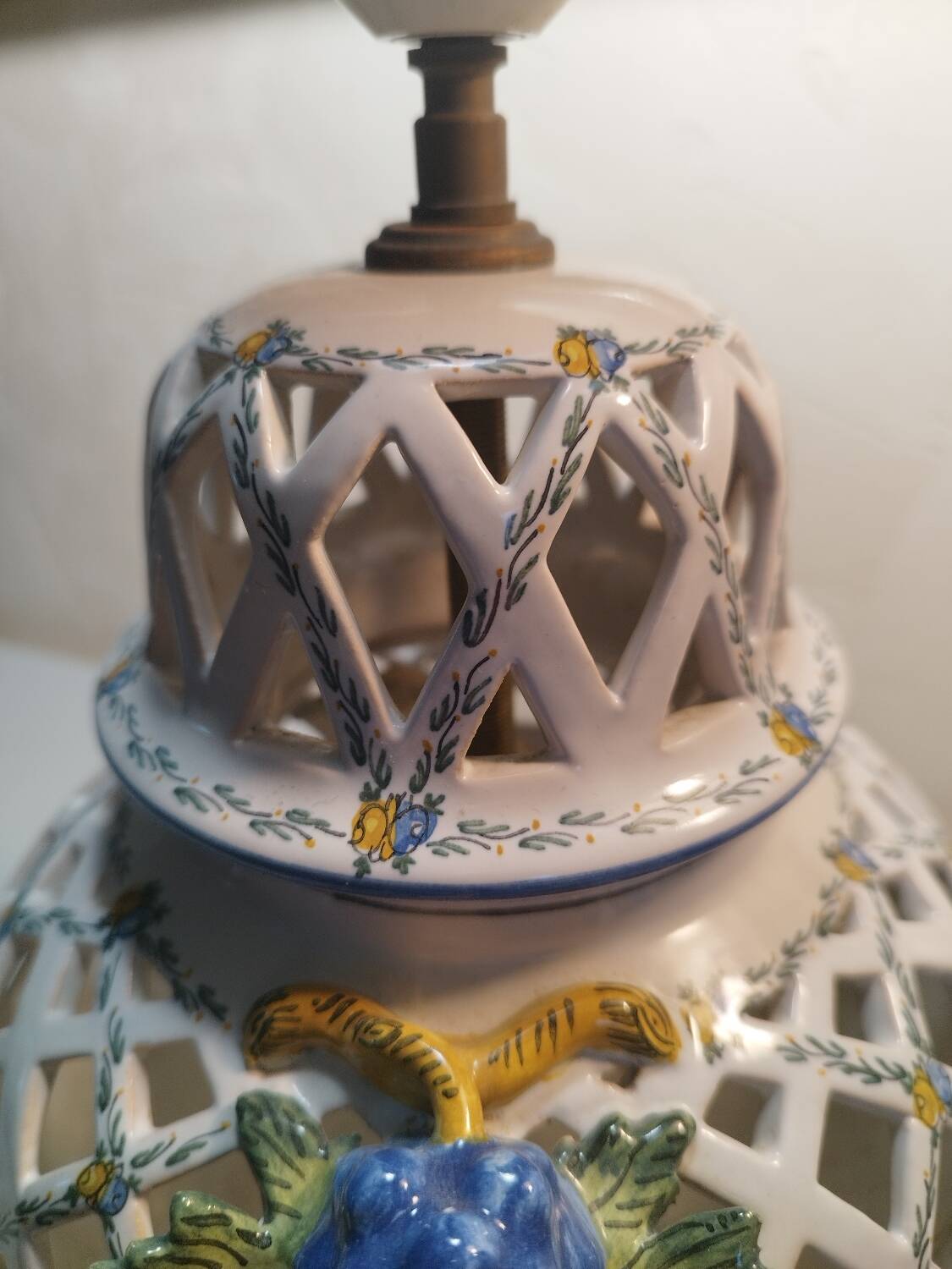 Lampshade with openwork from the Malicorne pottery.