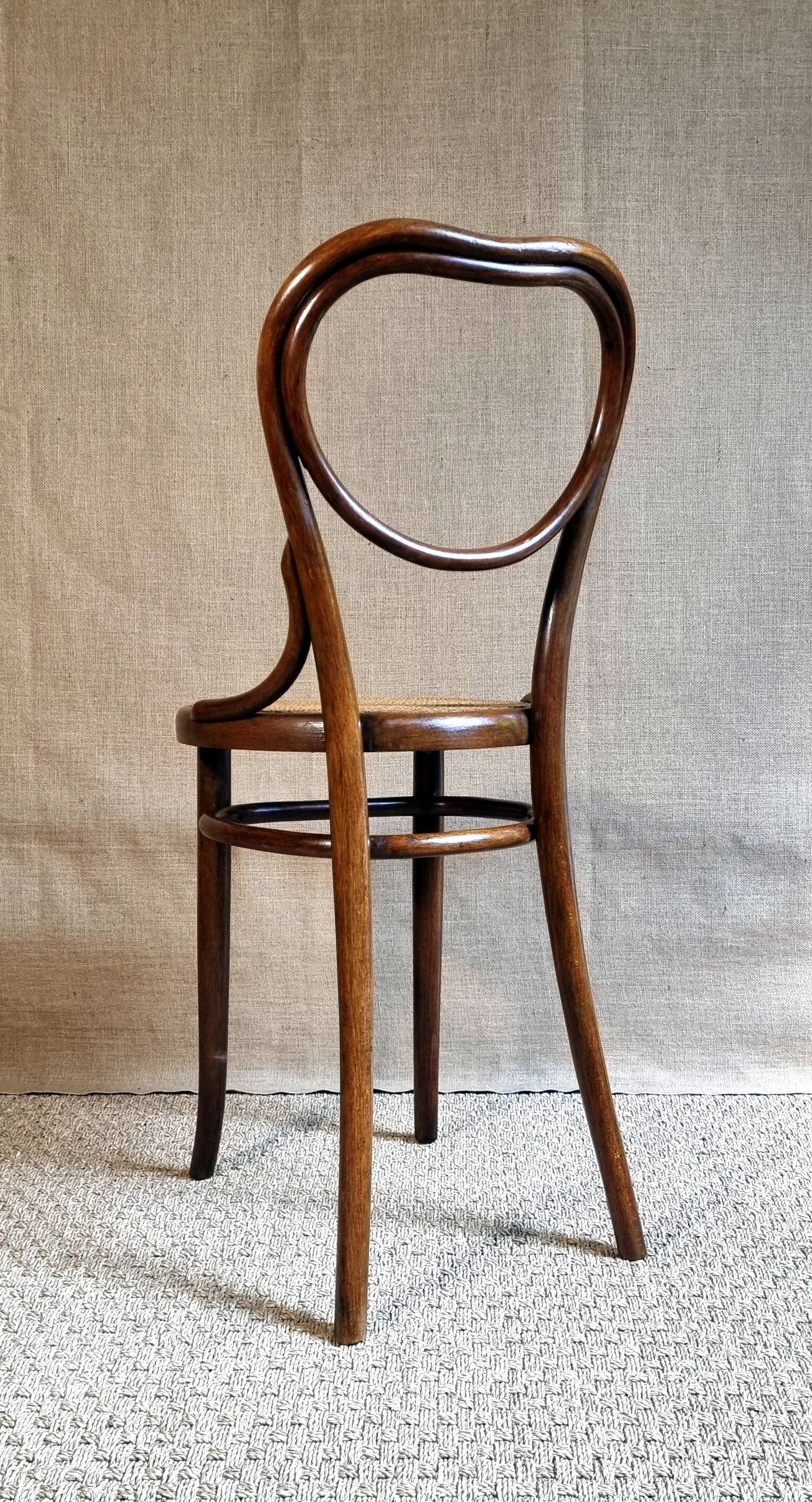 Thonet chair n°28 from shop and counter 1900