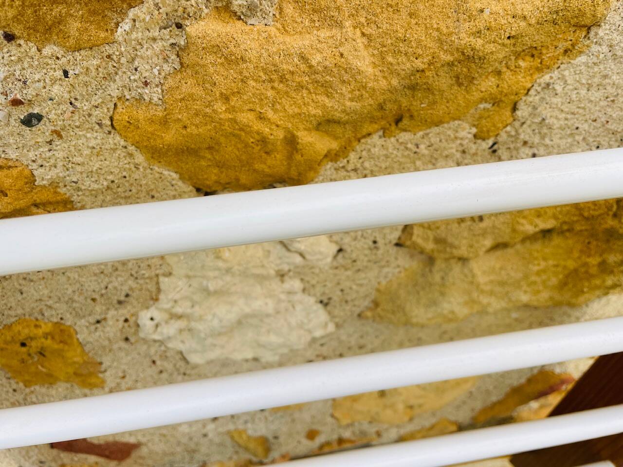 Vintage oak towel rack/wall-mounted bracket, circa 1970s