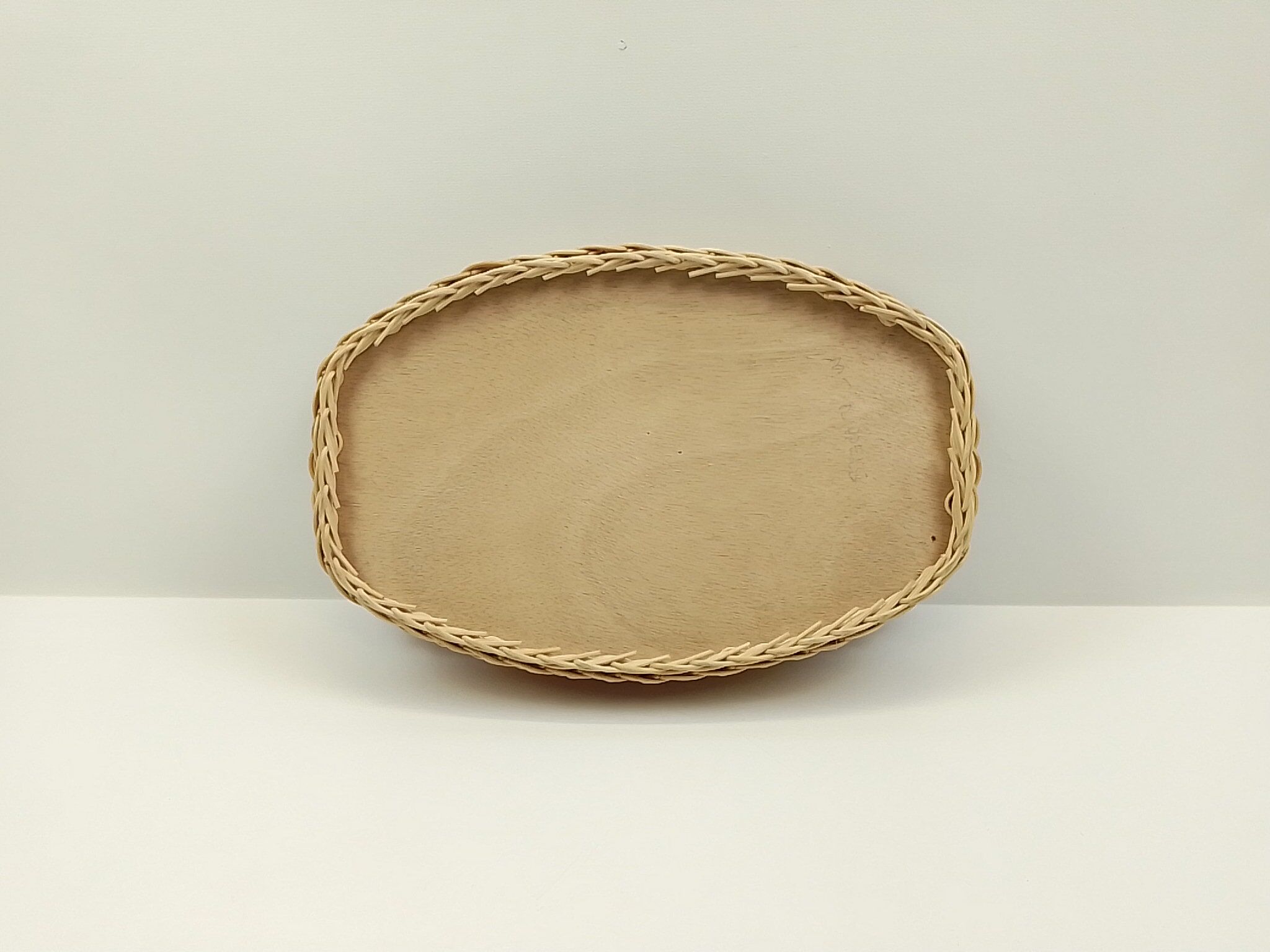 Oval wicker top 2 handles deco orchids