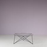 Table basse ronde des années 1960 en provenance de Suisse