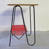 Side table is reviewed in scoubidou