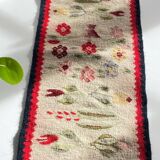 Tapis Rollakan décor de tulipes vintage