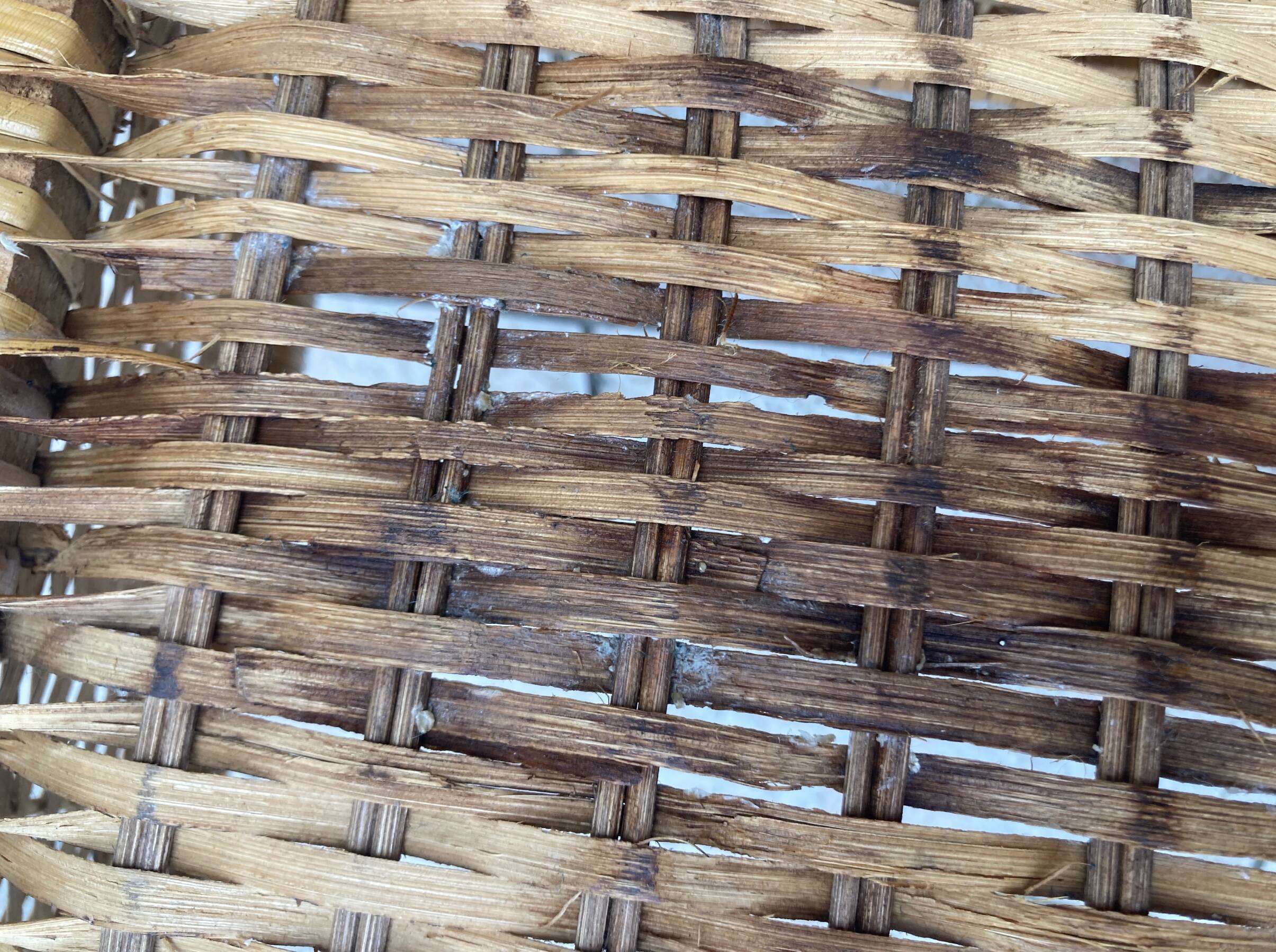 Vintage rattan chiffonier