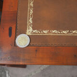 Set of 3 English-style tables