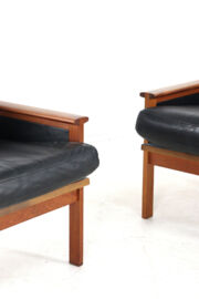 Illum Wikkelso for Niels Eilersen Capella armchair