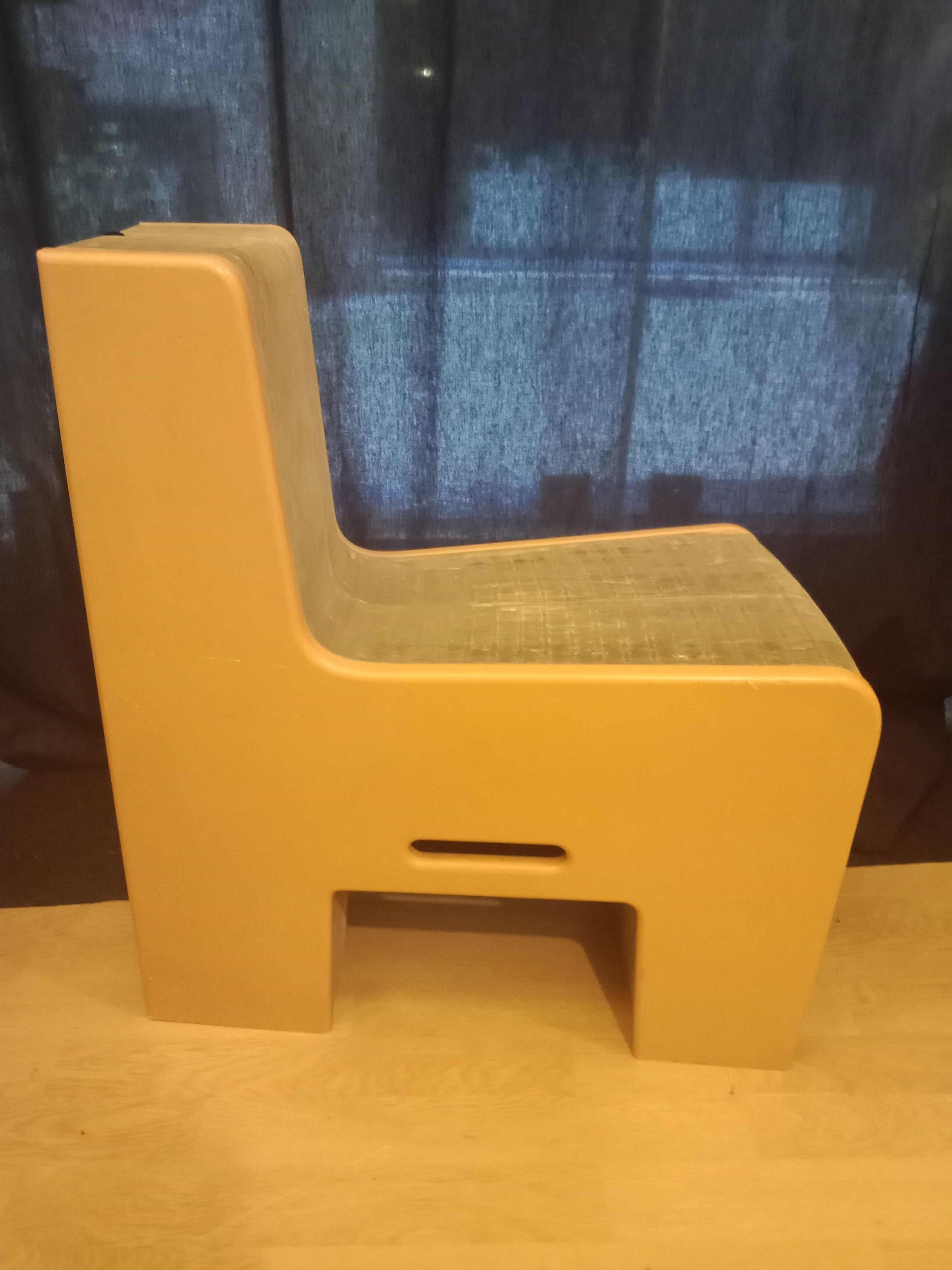 Flexible love by Chishen Chiu