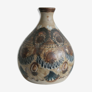 La Cerisaie sandstone vase