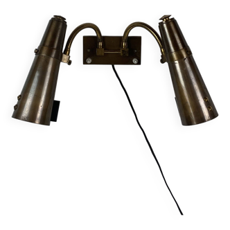 Patinated brass double diabolo adjustable gooseneck wall lamps, 1950s