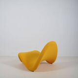 Yellow F577 Tongue designed by Pierre Paulin for Artifort