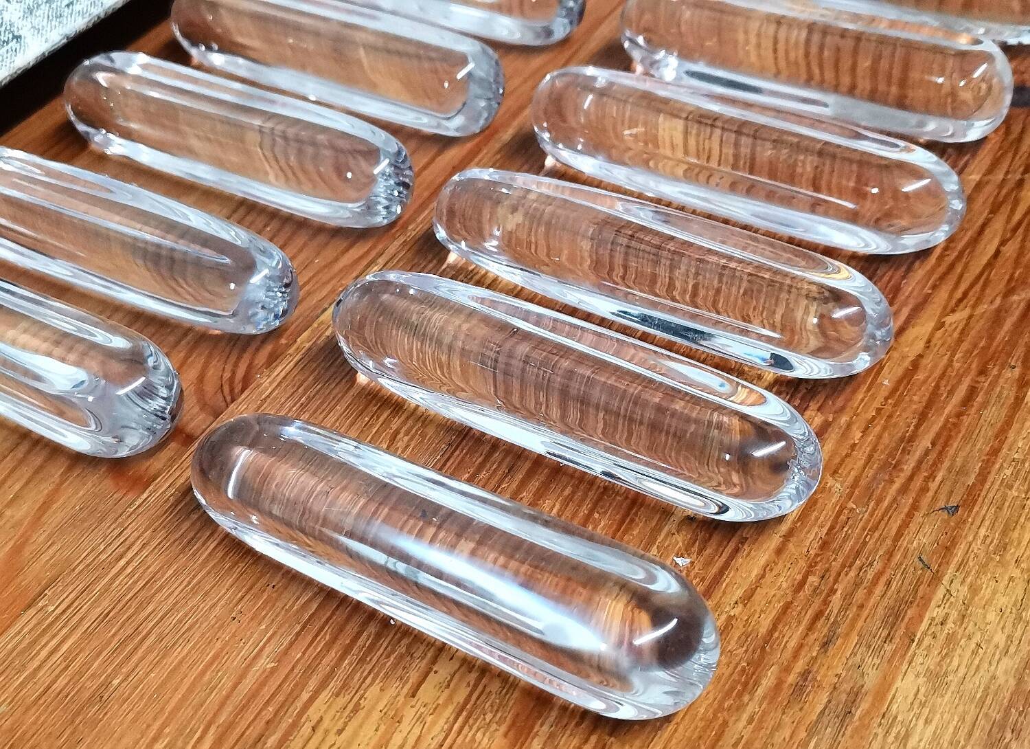 Daum crystal knife holder