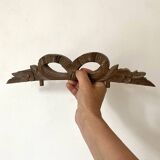 Fronton ancien ruban en bois sculpté