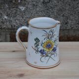 Pichet en faïence décorée – signé Duncan Marais