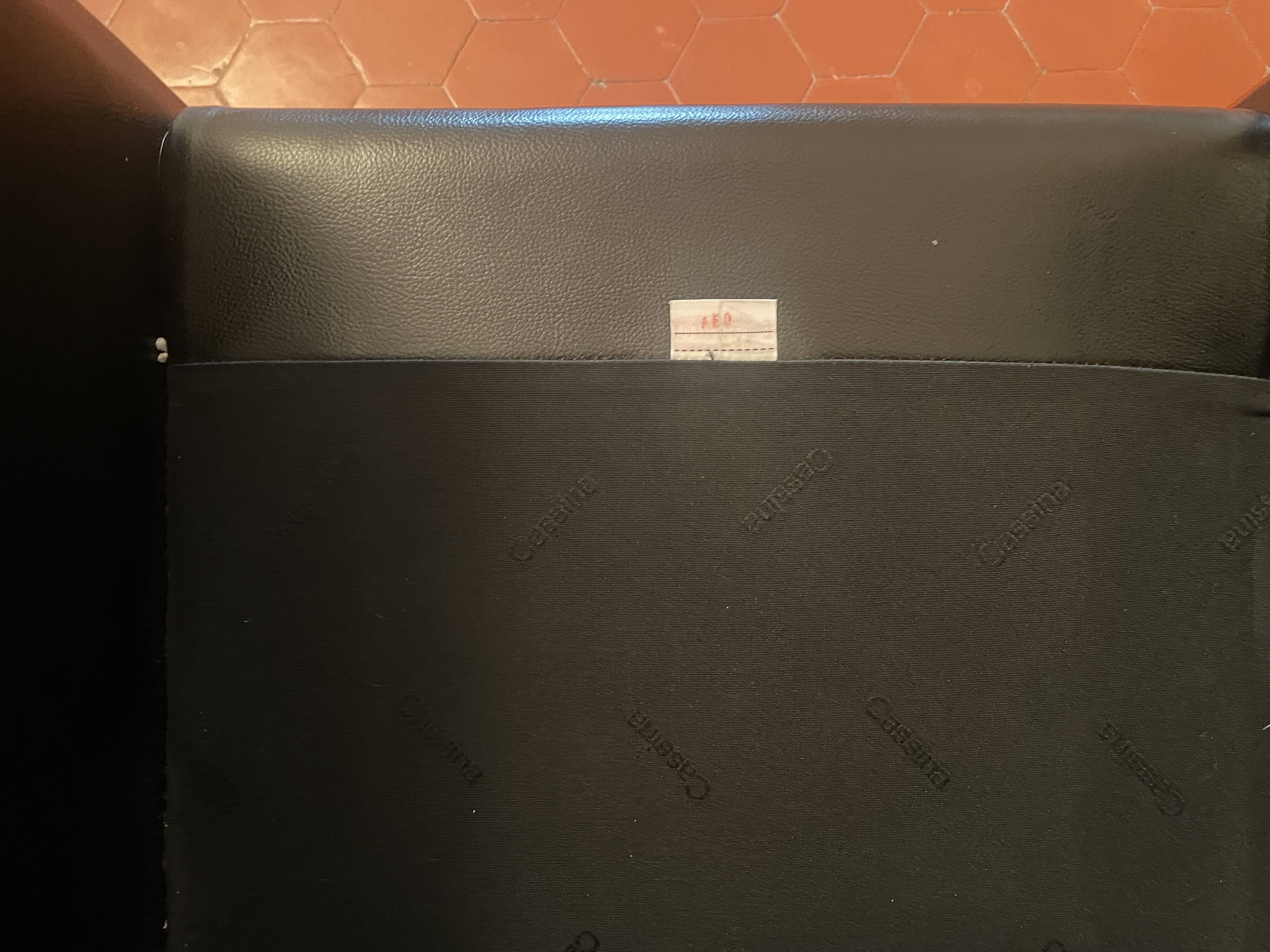 Mario Bellini - pair of BREAK 401 leather armchairs for CASSINA