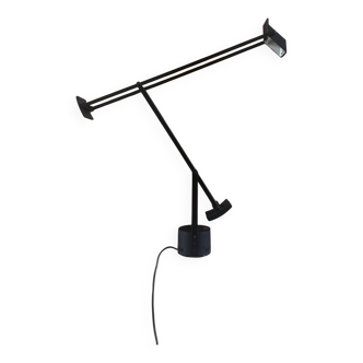 Lampe de bureau Tizio (Richard Sapper pour Artemide)