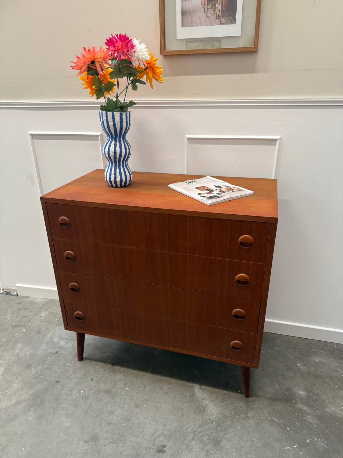 Scandinavian chest of drawers with compass feet