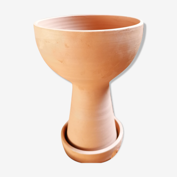 Terracotta planter with saucer