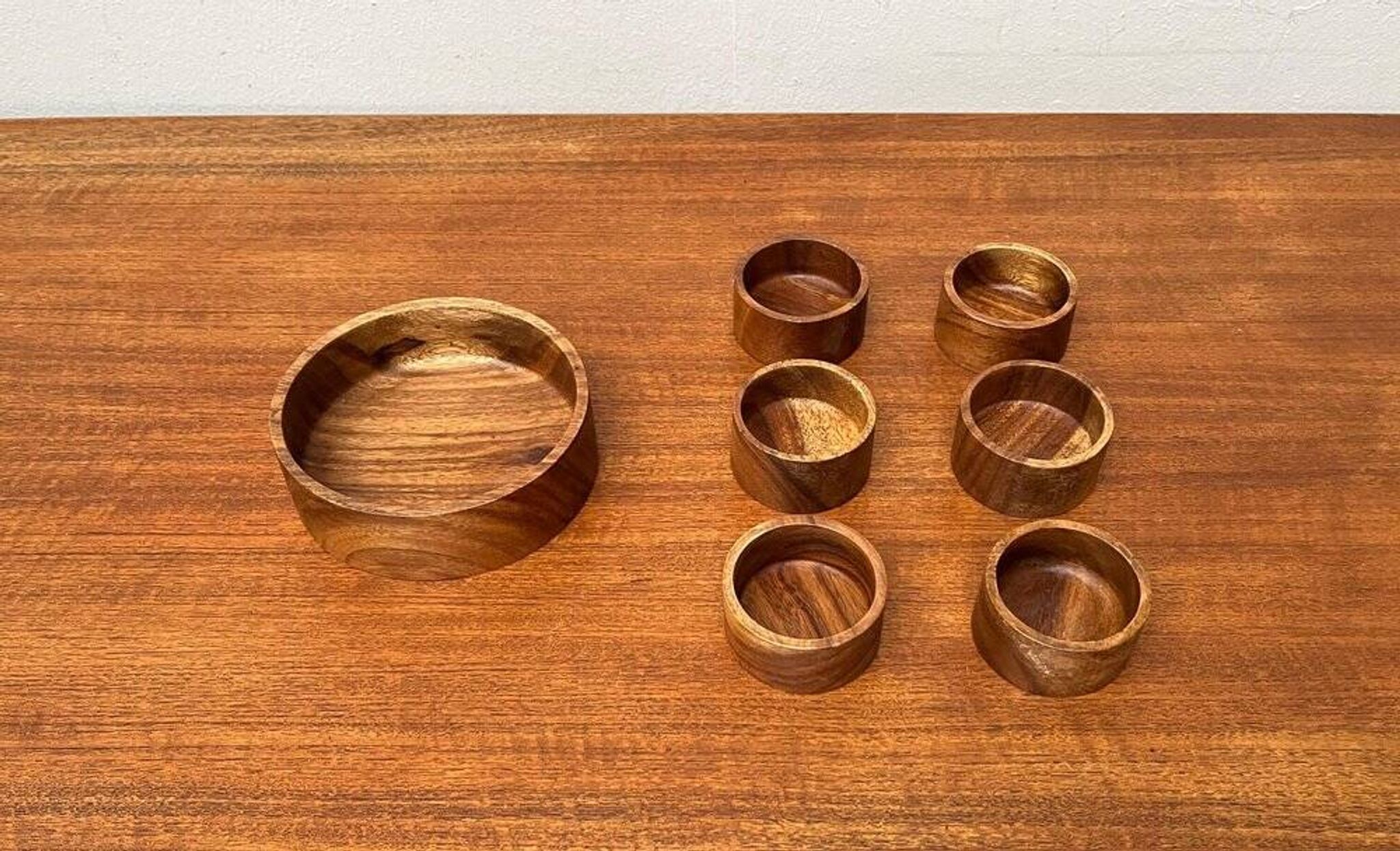 Ensemble de 7 bols vintage en teck scandinave
