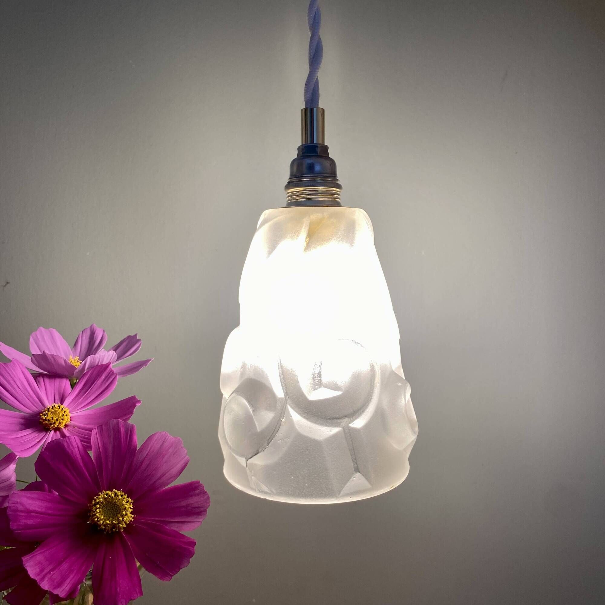 Vintage art deco tulip pendant light in frosted glass signed Degué