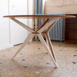 Tripod round dining table