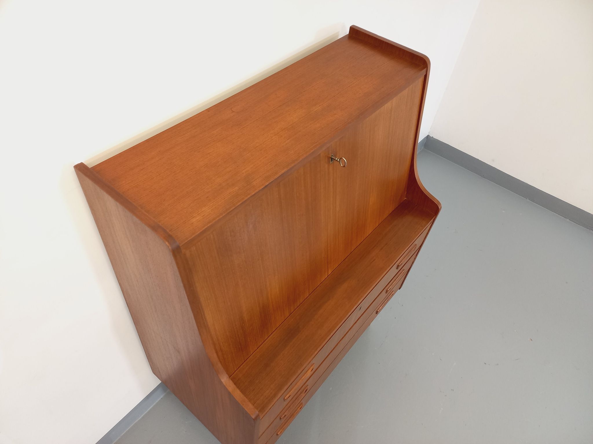 Secrétaire scandinave danois vintage Tibergaard en teck des années 50 60