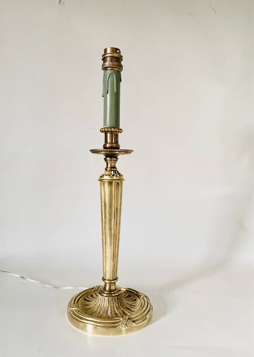 Metal and wood lamp base, 2M braided fabric cable.