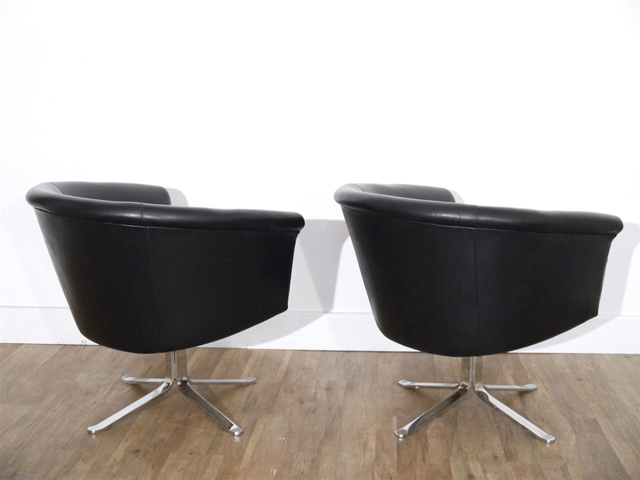 Pair of Scandinavian leather armchairs by Lennart Bender 1970