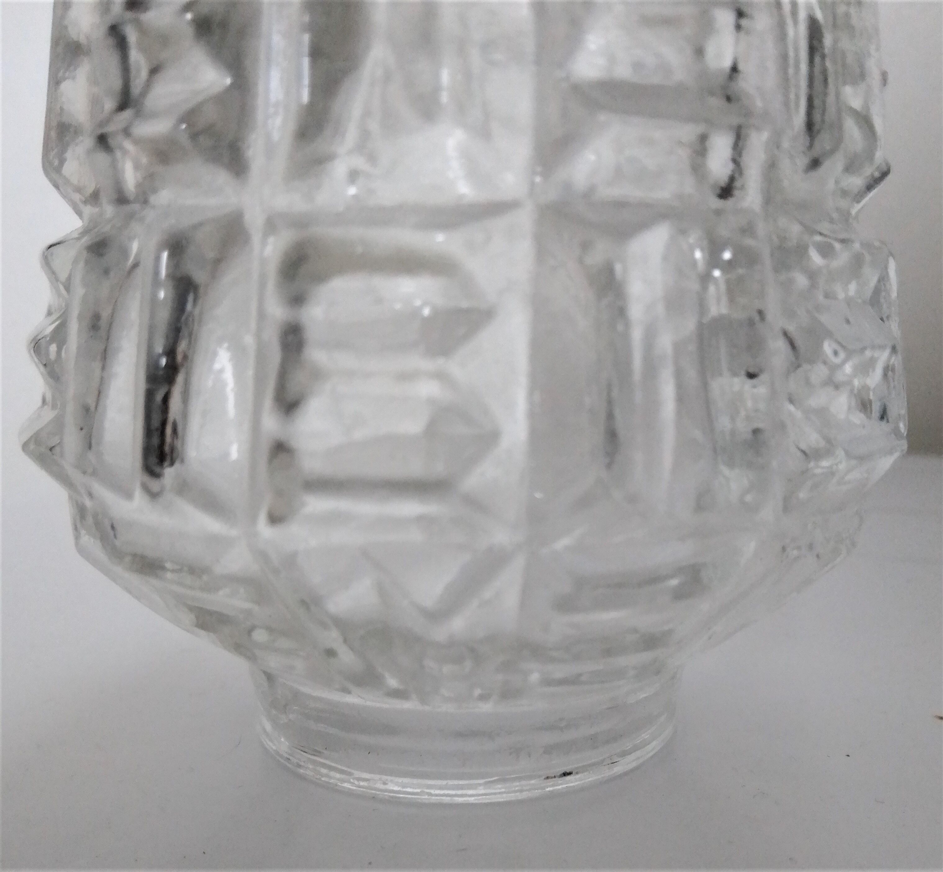 Tripod chandelier 50s tulip glasses