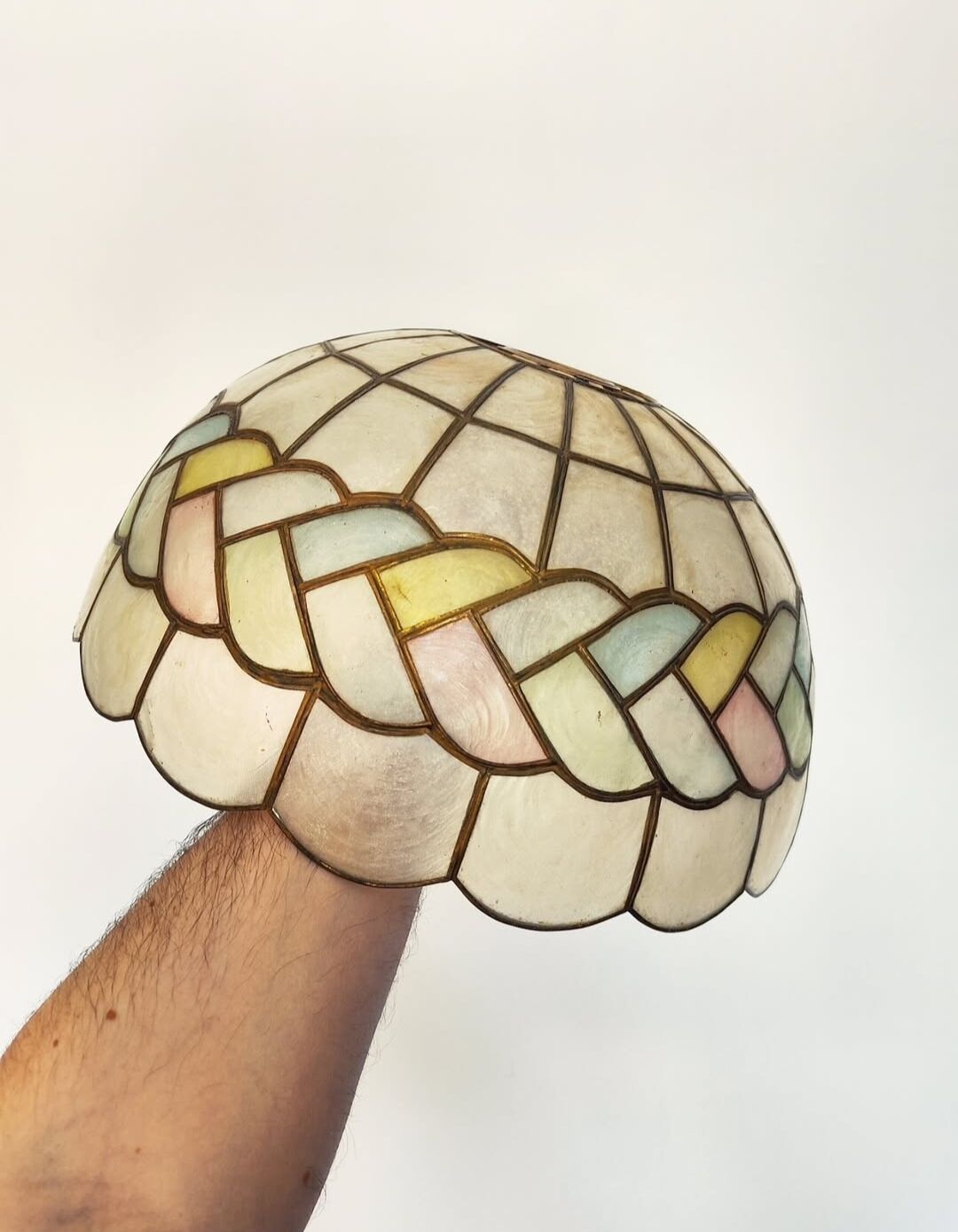 Mother-of-pearl lampshade