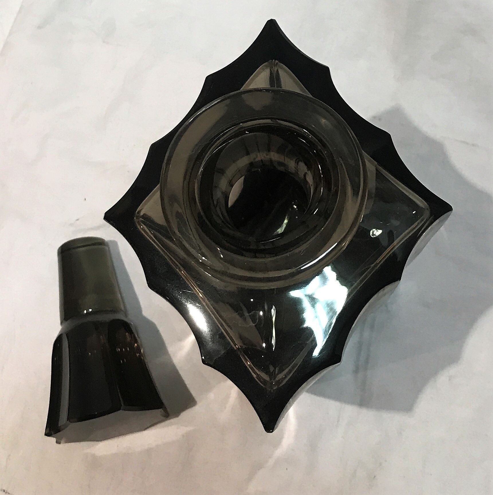 Carafe à alcool en verre fumé 1950