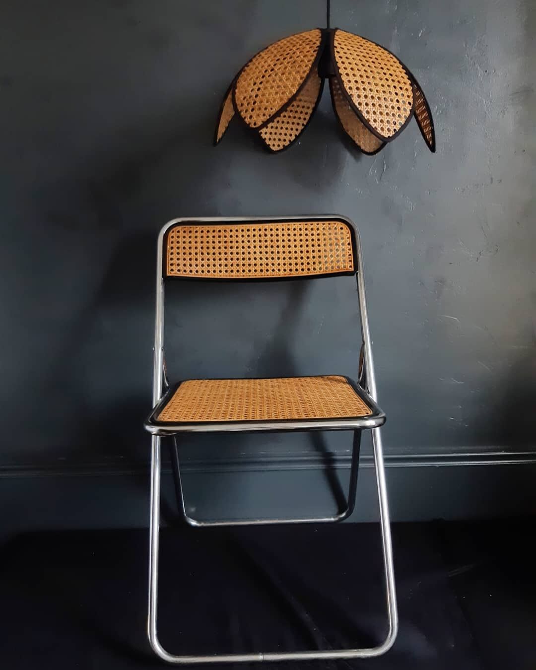 Cannage folding chair