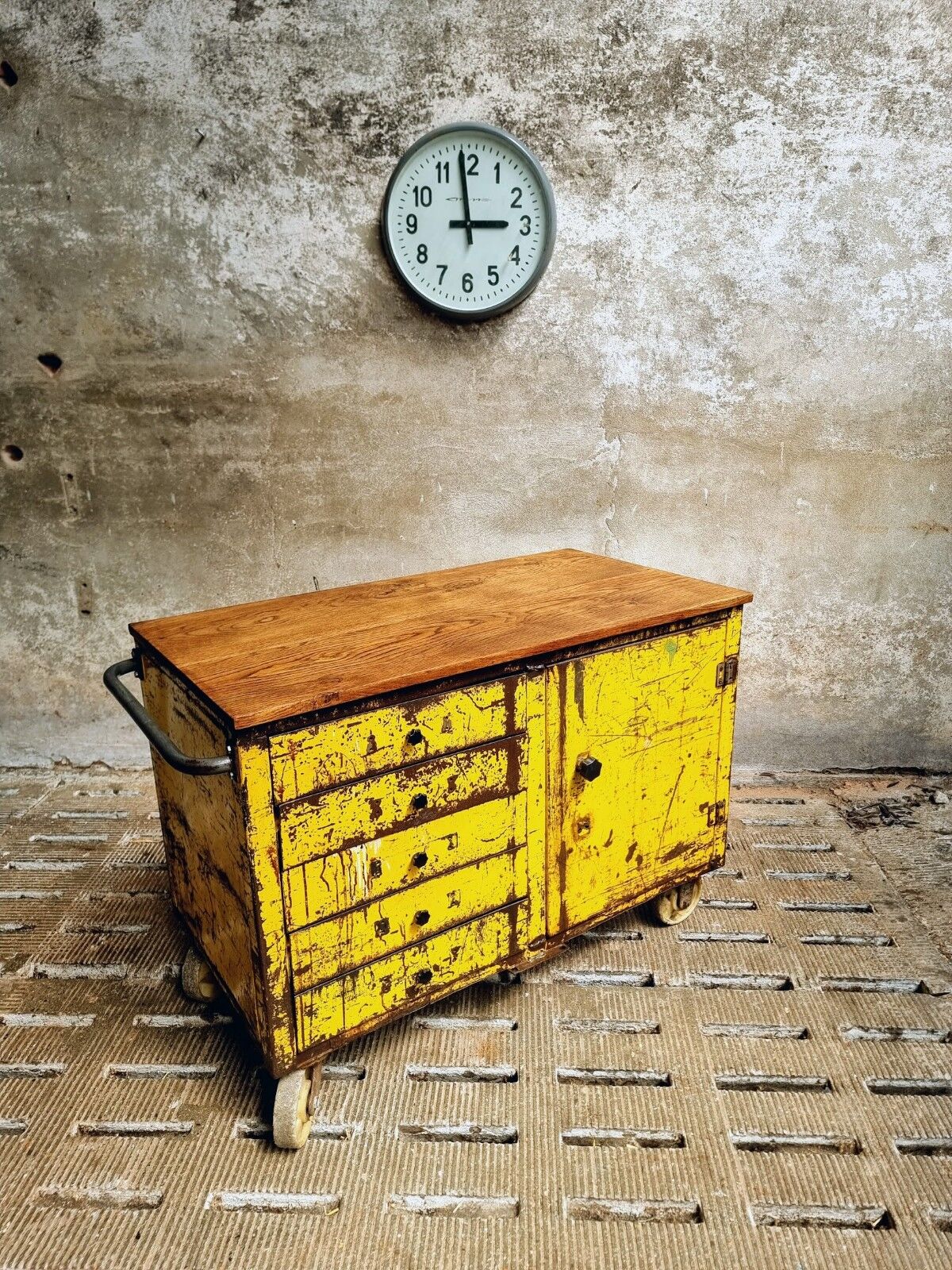 Industrial workbench trolley yellow chest of drawers