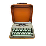 Typewriter hermes baby rocket lime green with its brown suitcase revised ribbon new