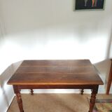 Desk with turned legs