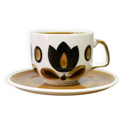 Tasse et sous-tasse vintage éditée par Boch La Louvière