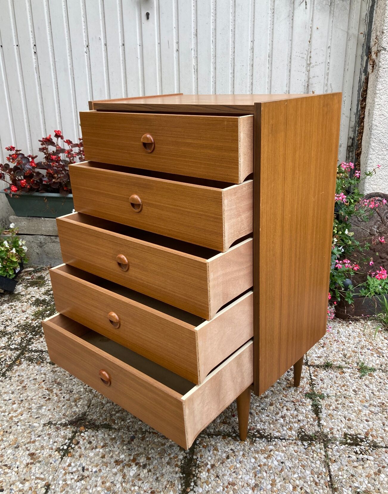 Vintage rag chest of drawers from the 60s