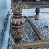 Extendable monastery table