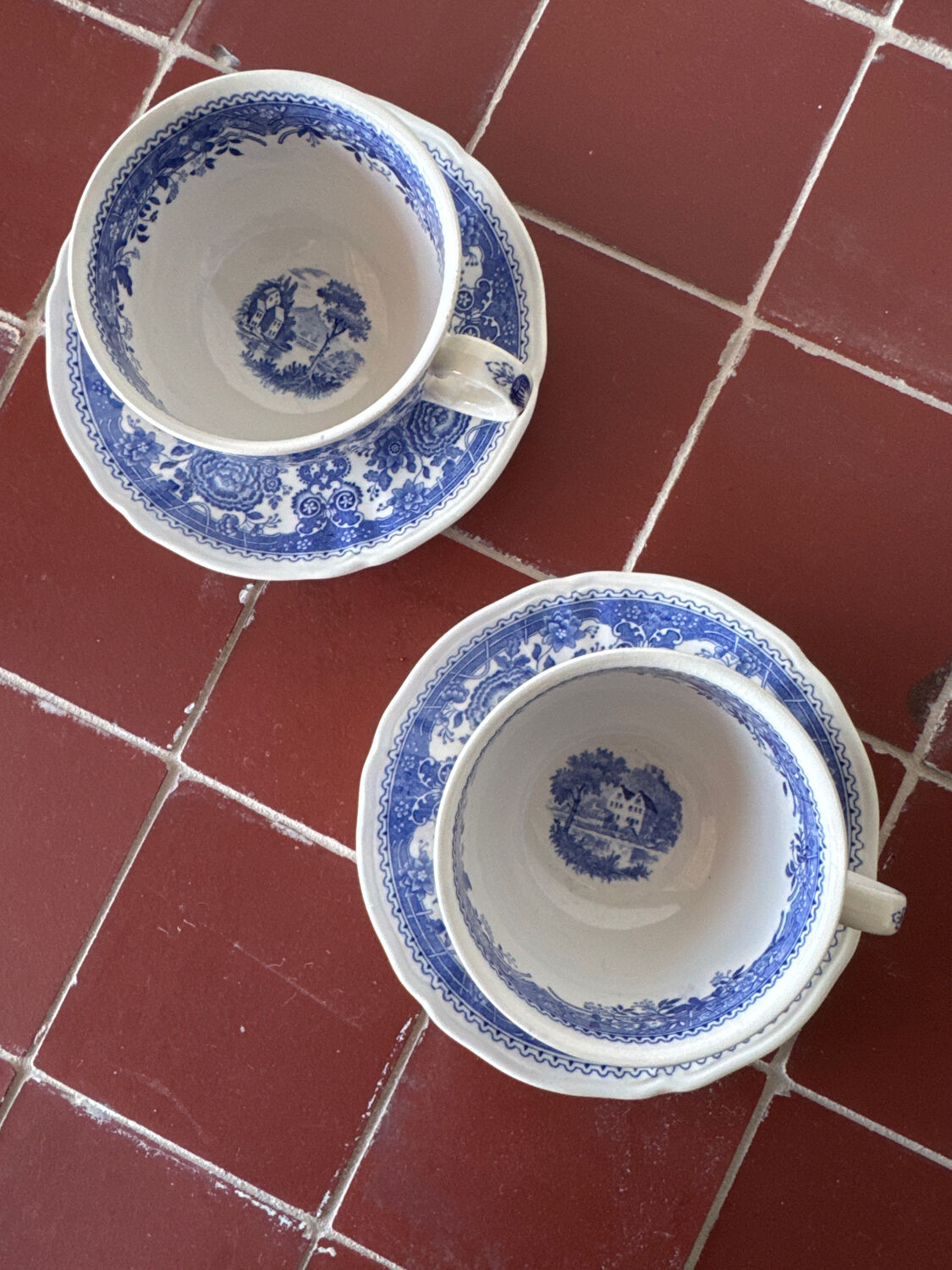 Duo of coffee cups and saucers Villeroy & Boch – Model "Burgenla"