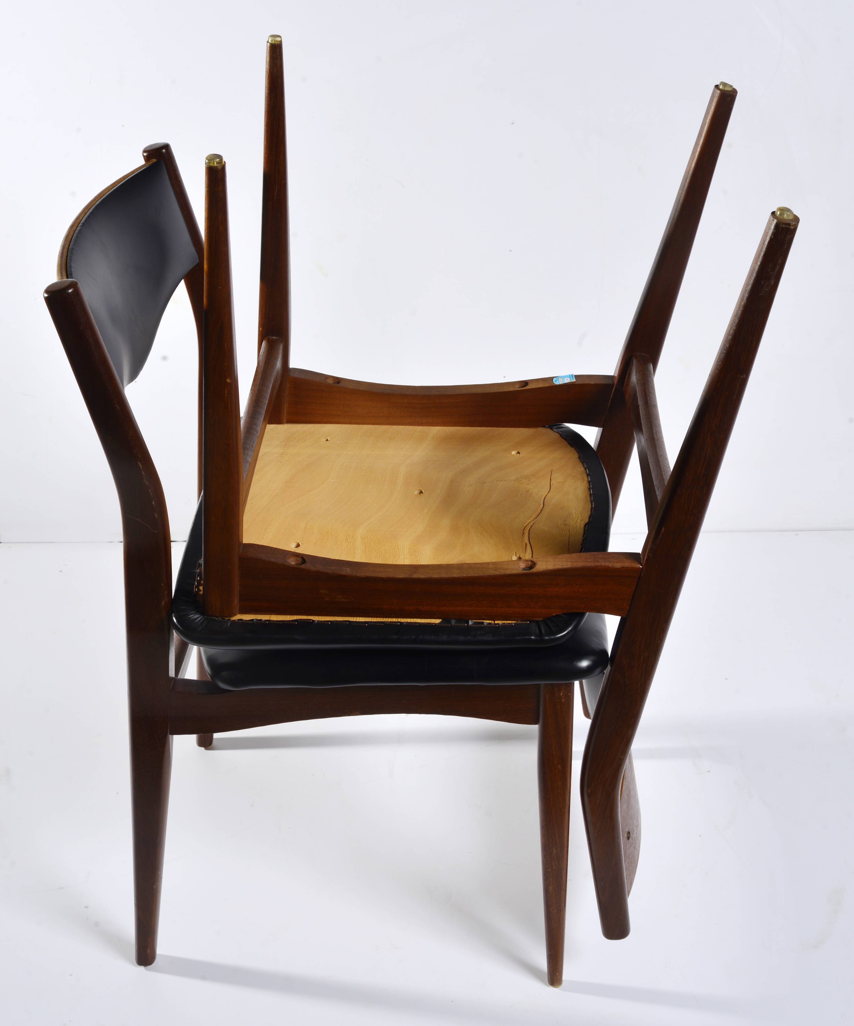 Paire de chaises teck et skaî