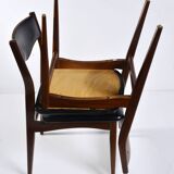 Pair of teak and skaî chairs